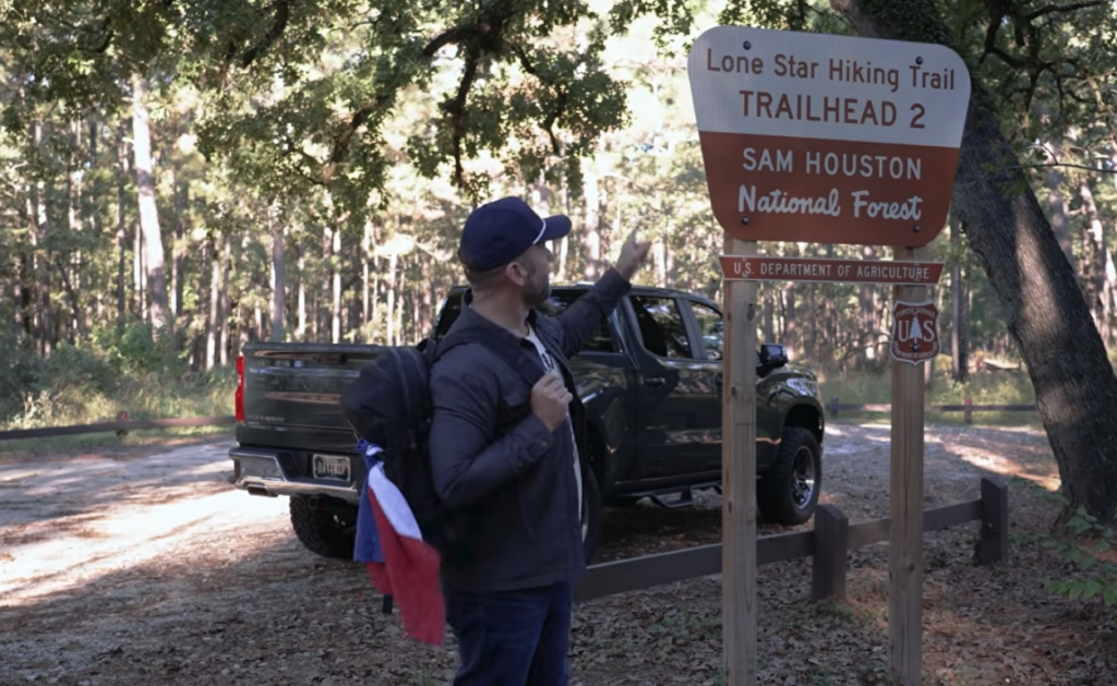 Lone Star Hiking Trail Trailhead Sign