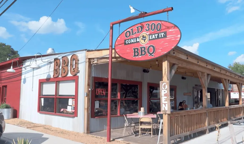 This Blanco BBQ Joint Is Named After Texas’ First 300 Settlers