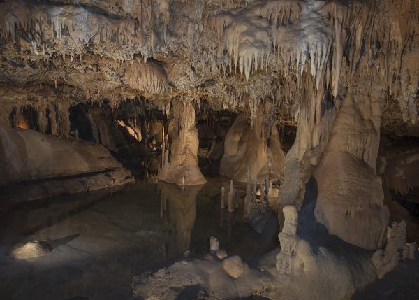 cave tours in texas